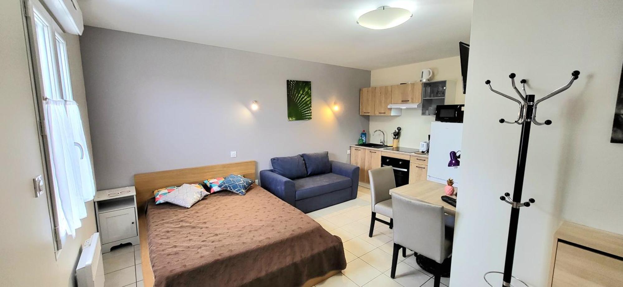 Residences Les Sansonnets "Appartements & Studios" Jonzac Bagian luar foto