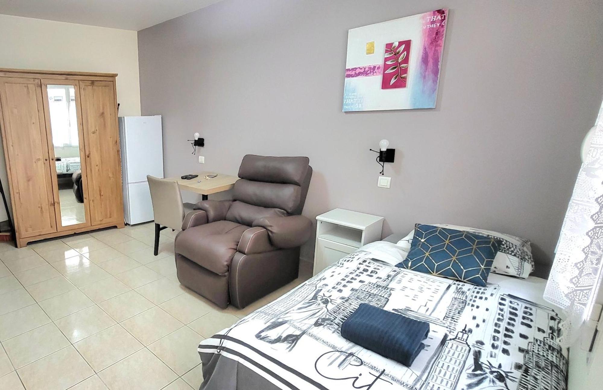Residences Les Sansonnets "Appartements & Studios" Jonzac Bagian luar foto